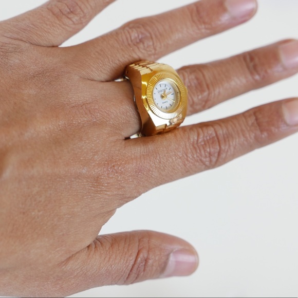 (SOLD) Vintage DIGITS Gold Plated Ring Watch - Picture 5 of 6
